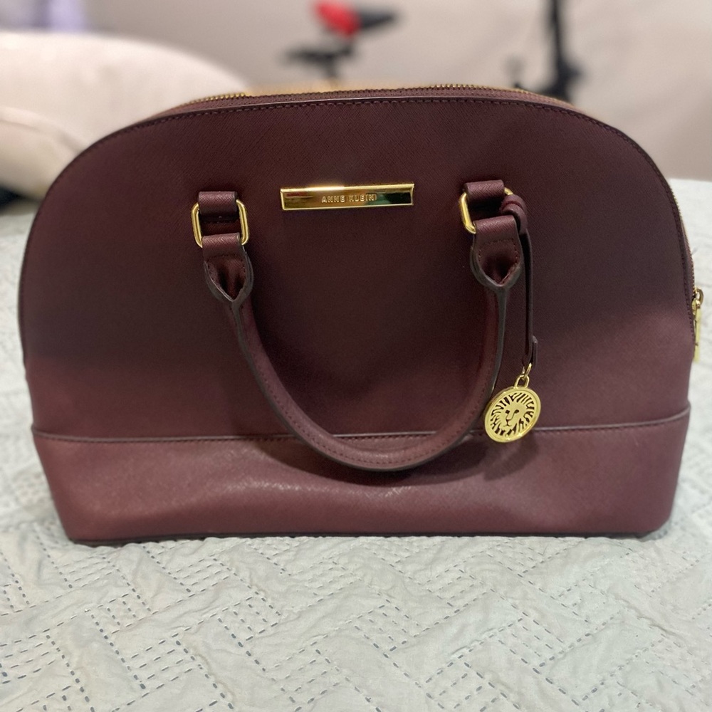 Anne Klein hand bag